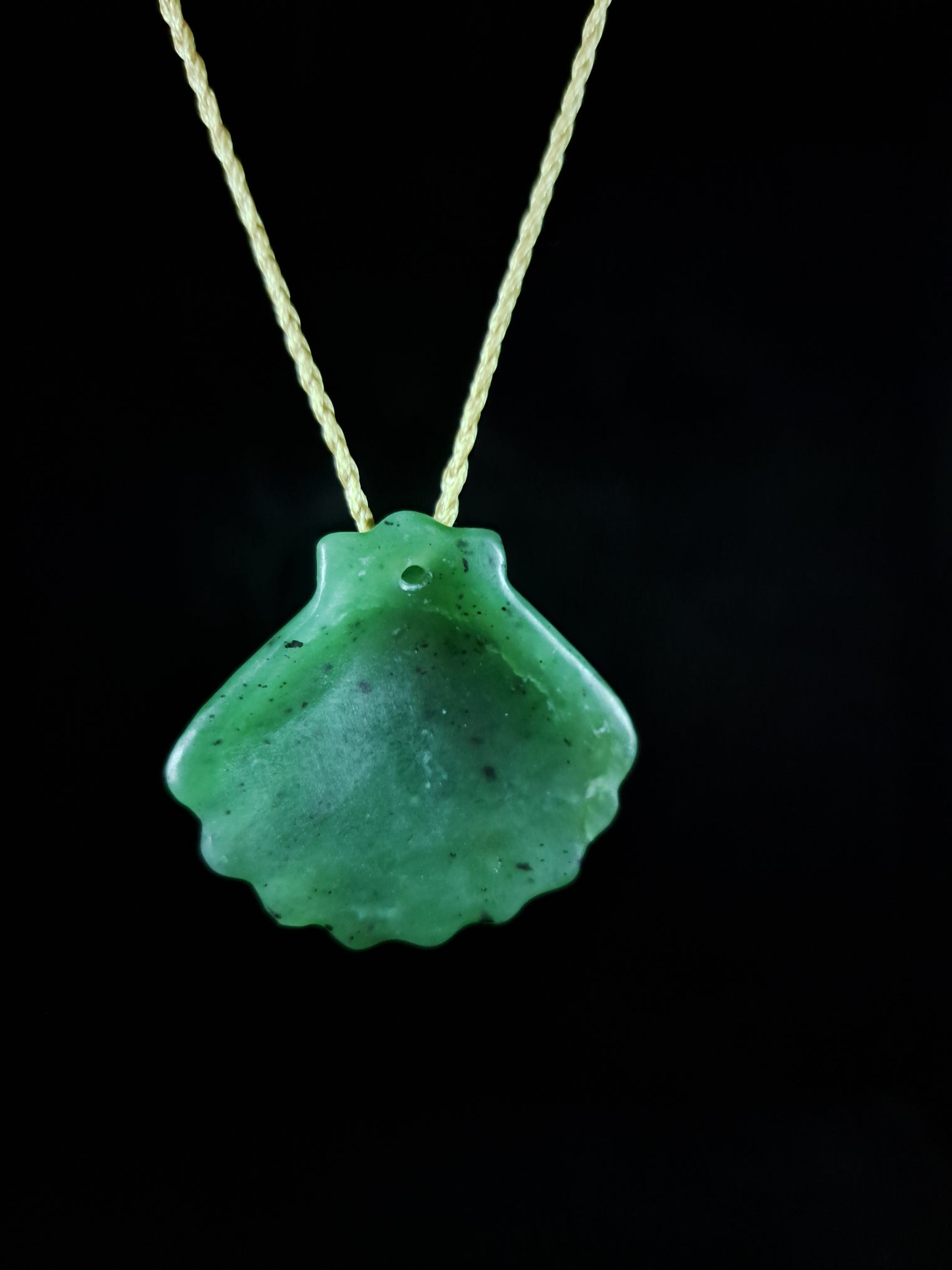 Scallop Shell - Pounamu