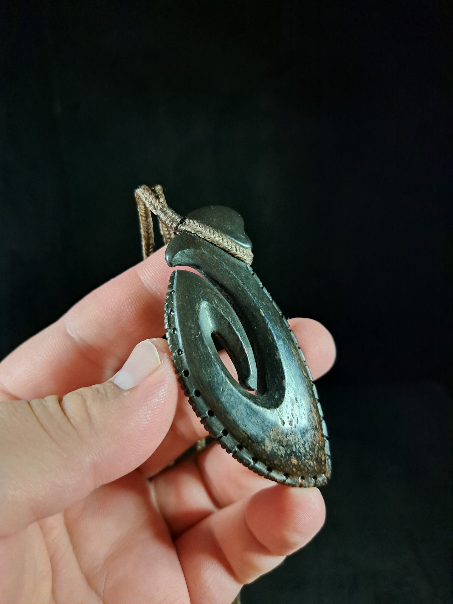 Hei Matau - Dinosaur Bone Fishhook (Brontosaurus)