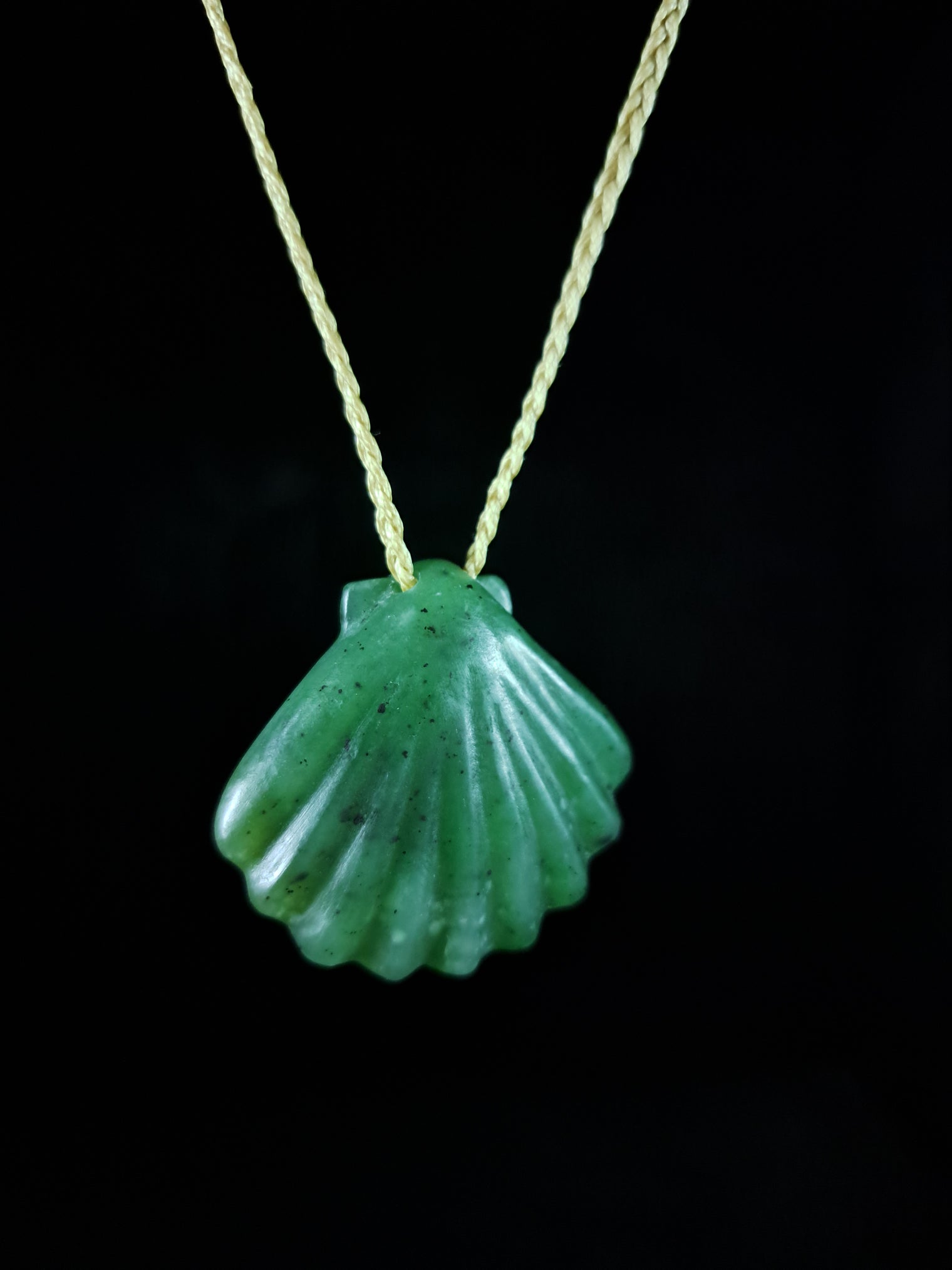 Scallop Shell - Pounamu