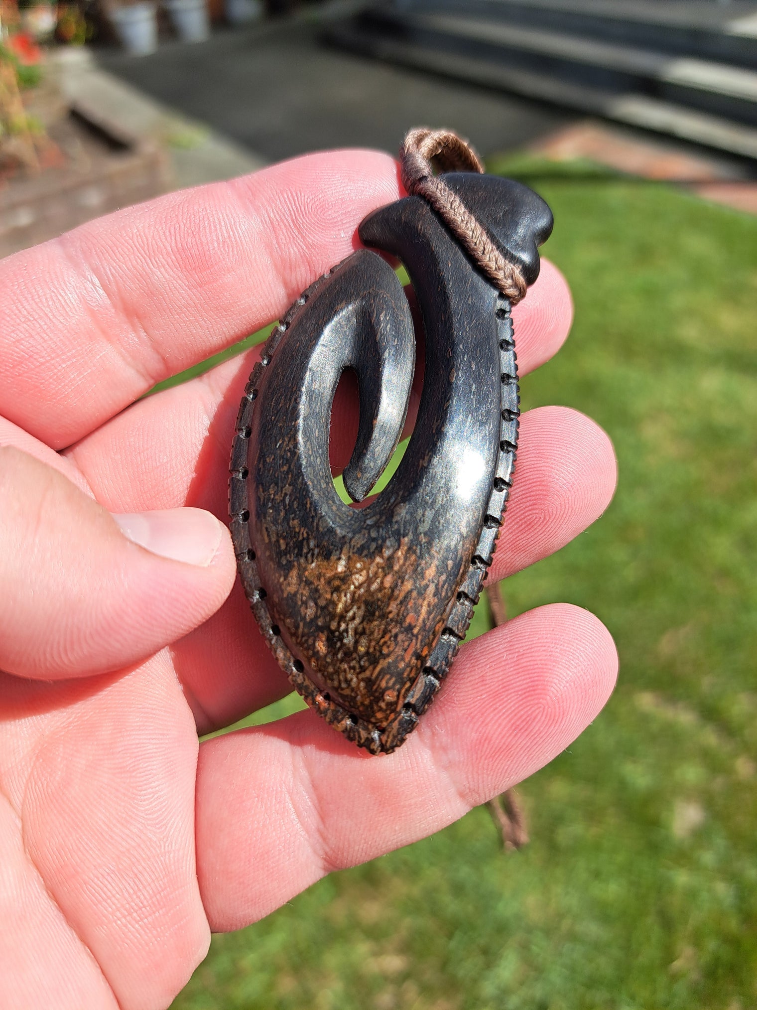 Hei Matau - Dinosaur Bone Fishhook (Brontosaurus)