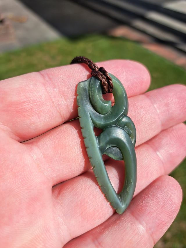 Notched Manaia - Inanga Pounamu