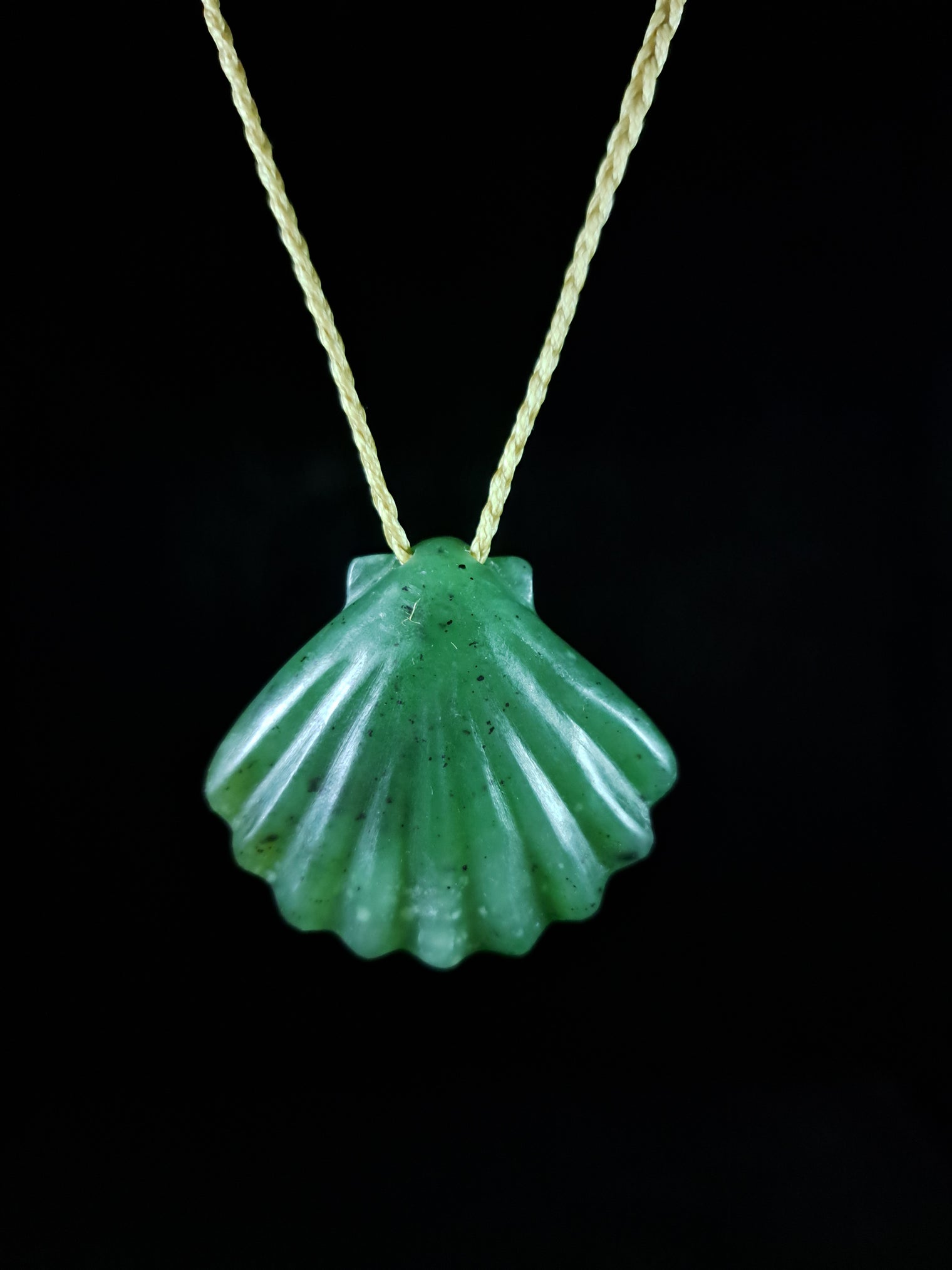Scallop Shell - Pounamu