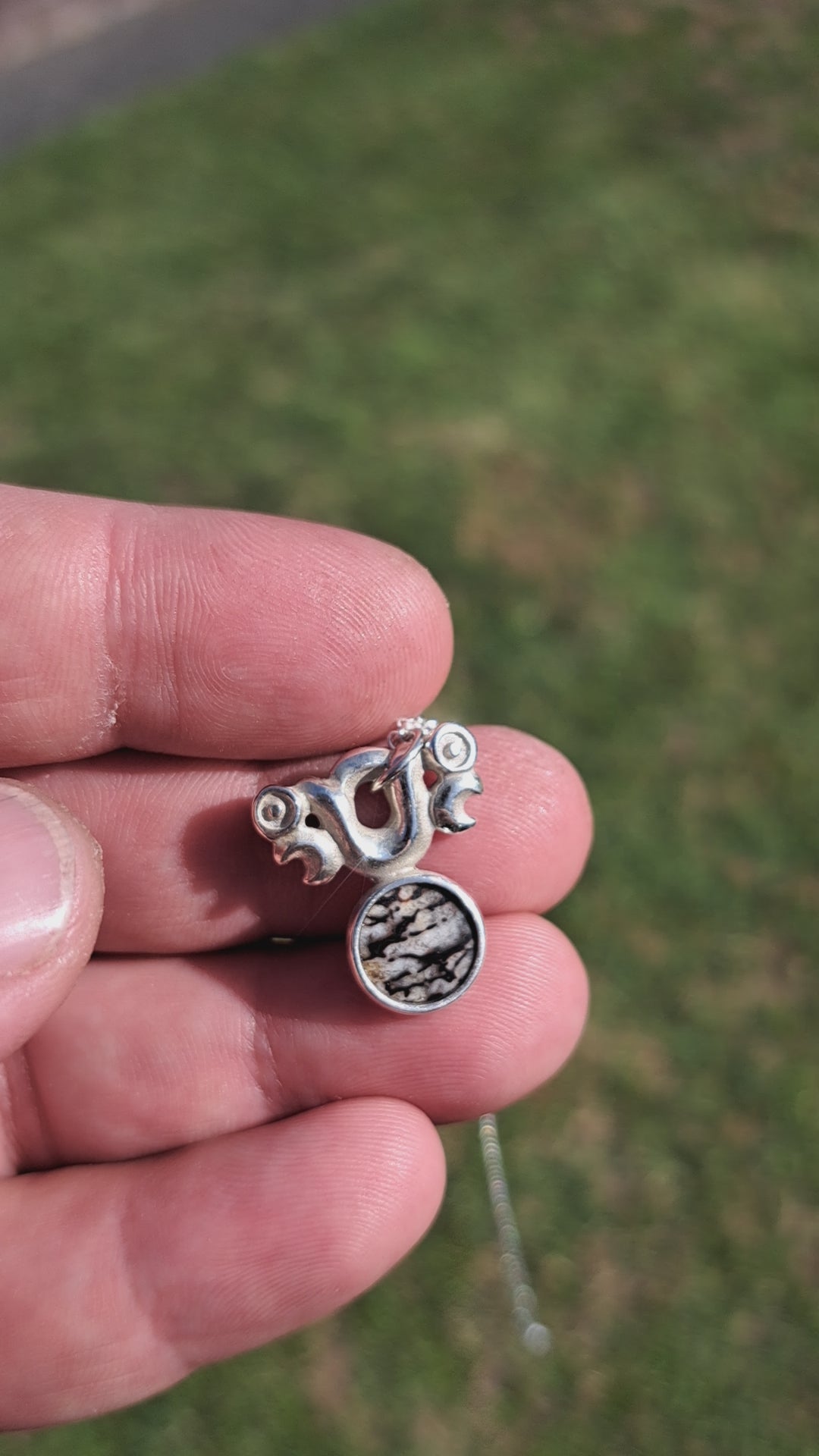 Silver Pekapeka - Dinosaur Bone Disc