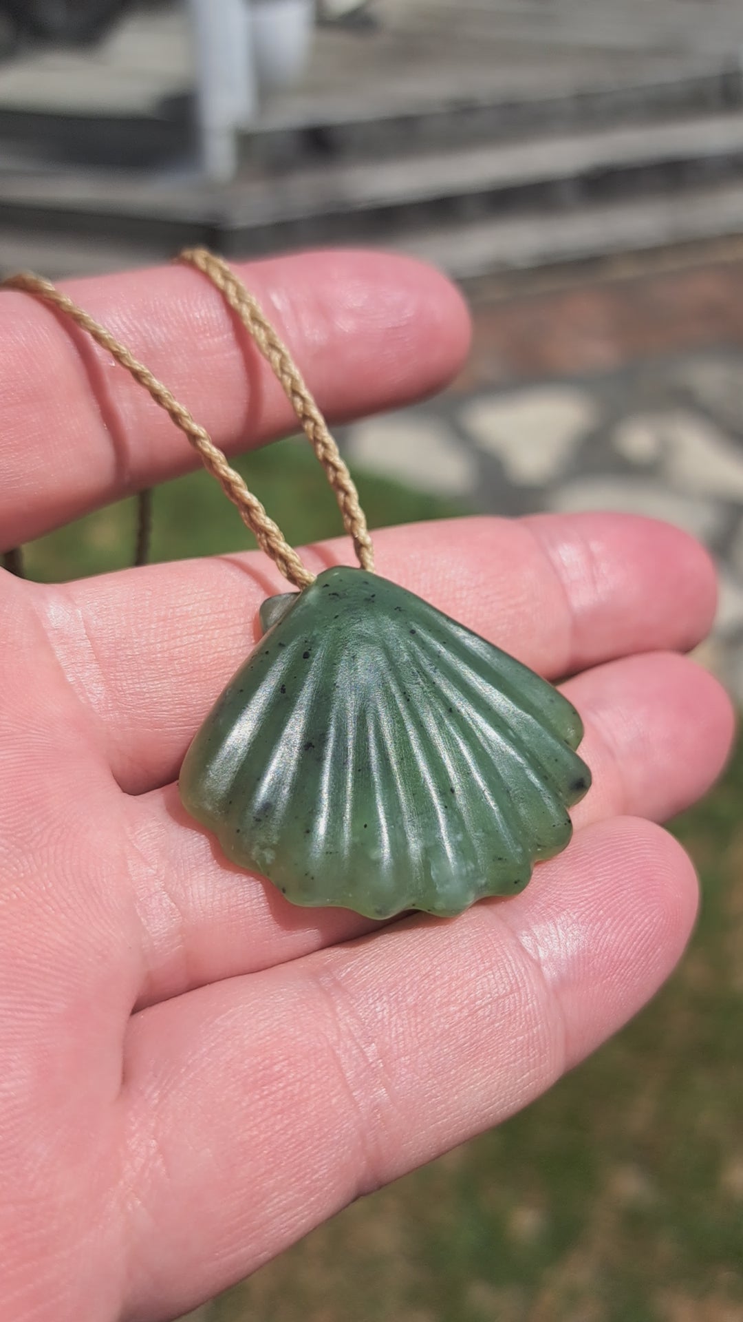 Scallop Shell - Pounamu