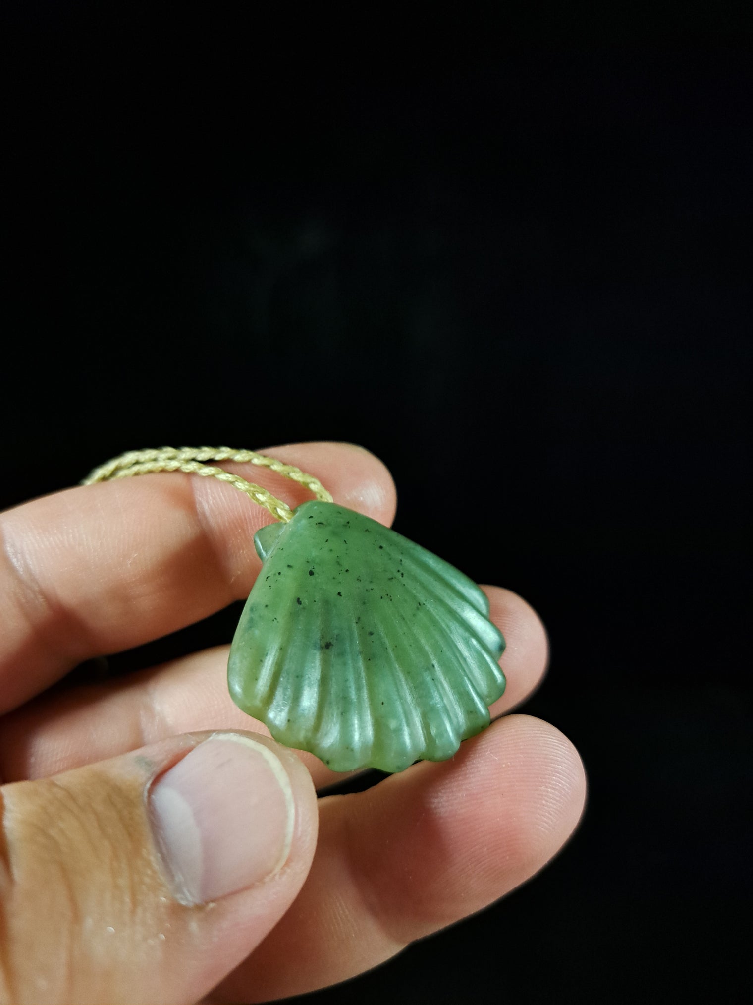 Scallop Shell - Pounamu