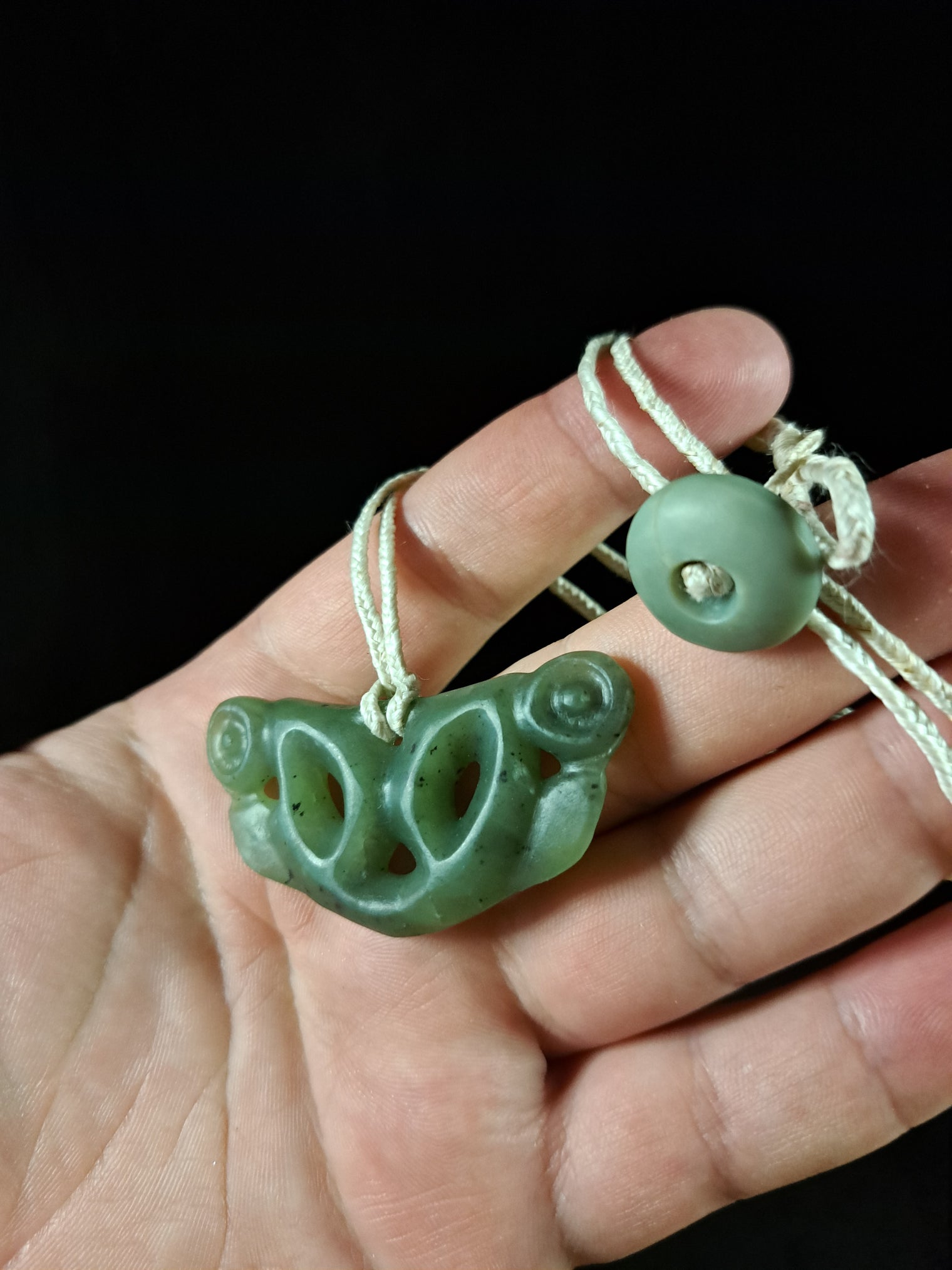 Pekapeka - Customary