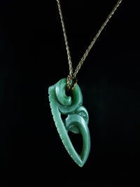 Notched Manaia - Inanga Pounamu
