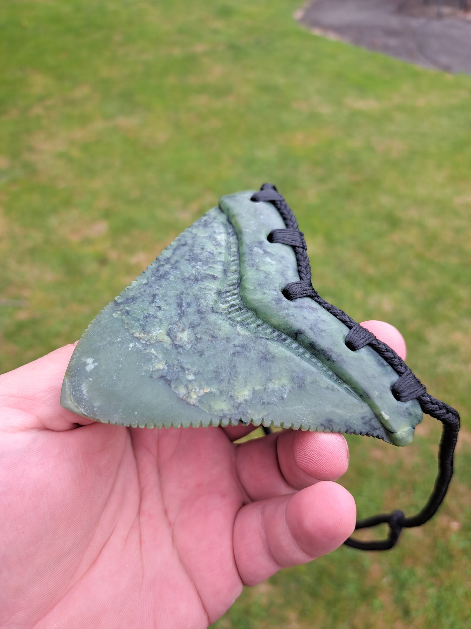 Megalodon Tooth - XL Pounamu